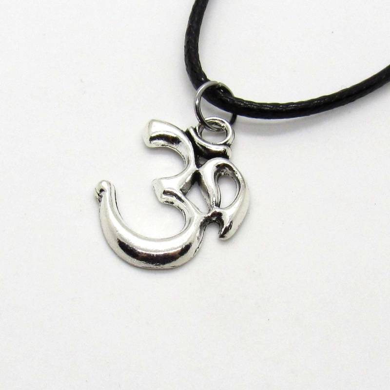 Om Symbol Meditation Anhänger Halskette, Antike Silberfarbe, Herren Heiliges Mantra Im Hinduismus, Von Aum, Damen Halskette von JDsFashionJewelry