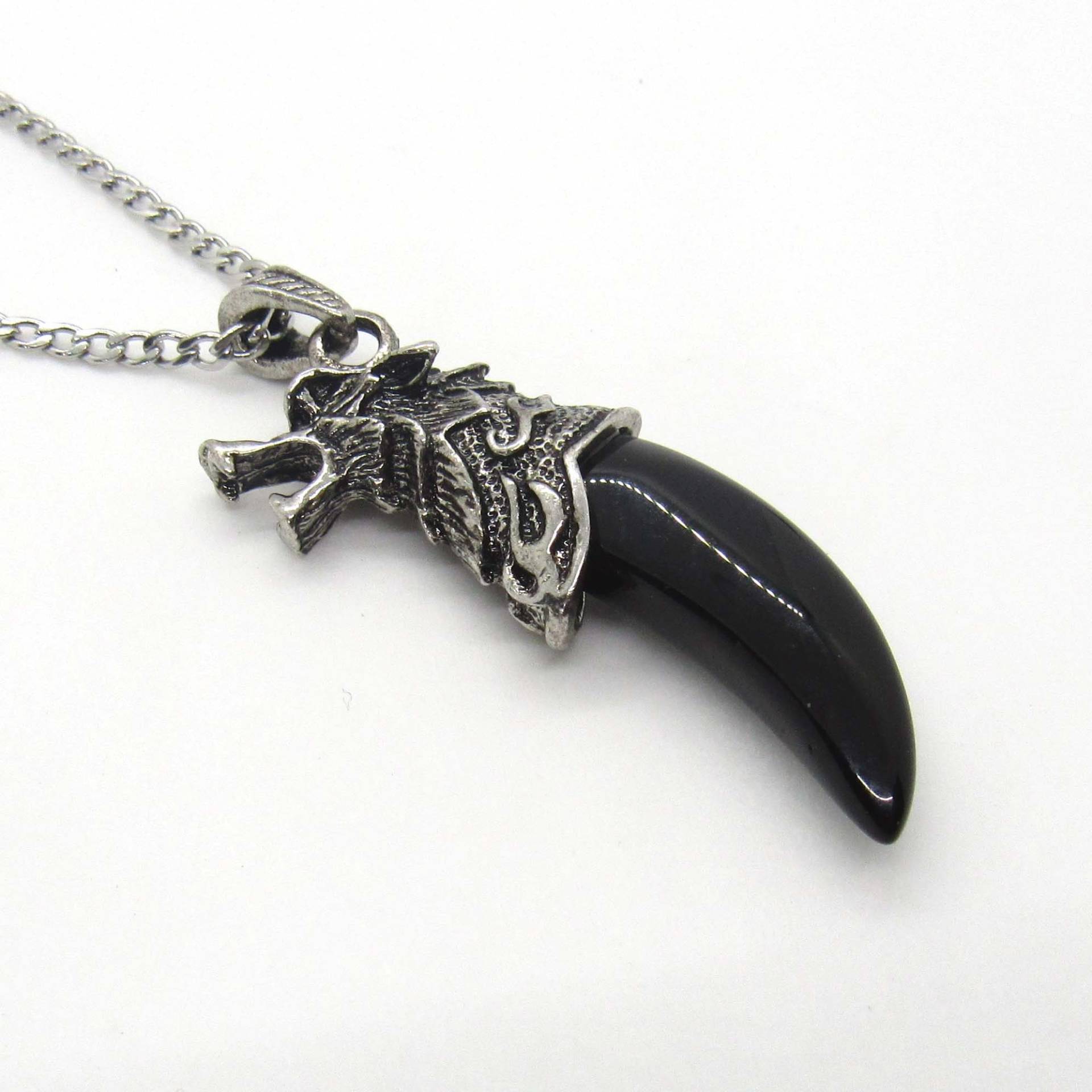 Schwarzer Achat Edelstein Wolf Kopf Zahn Anhänger Halskette, Tier Onyx Halskette Für Männer, Frauen Schwarzer Achat Edelstein Wolf Kopf Zahn Anhänger Halskette, Tier Onyx Halskette Für Männer, Frauen von JDsFashionJewelry