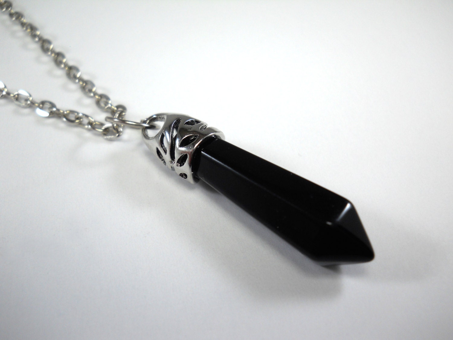 Schwarzer Onyx Edelstein Anhänger, Achat Halskette, Chakra Heilung Edelstein, Schmuck, Männer Frauen Halskette Schwarzer Onyx Edelstein Anhänger, Achat Halskette, Chakra Heilung Edelstein, Schmuck, Männer Frauen Halskette von JDsFashionJewelry
