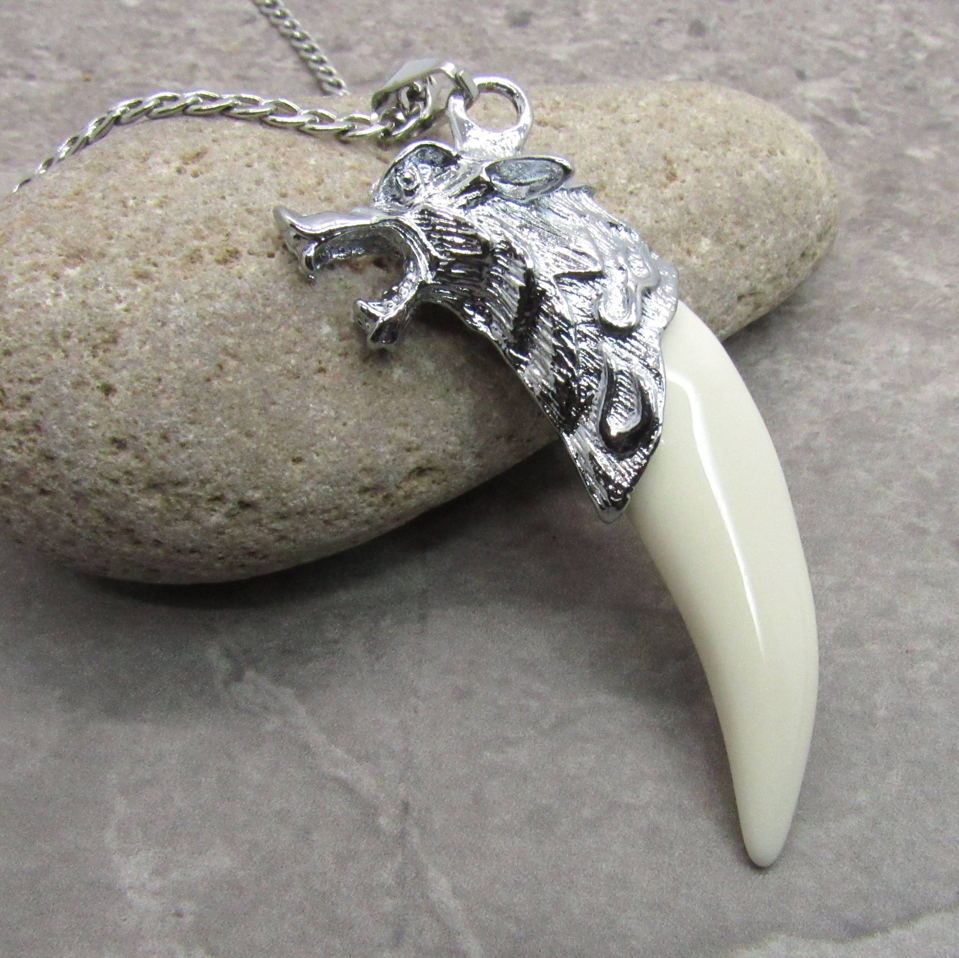 Silber Farbe Wolf Kopf Harz Zahn Anhänger Halskette, Herren Damen Tier Schmuck Silber Farbe Wolf Kopf Harz Zahn Anhänger Halskette, Herren Damen Tier Schmuck von JDsFashionJewelry