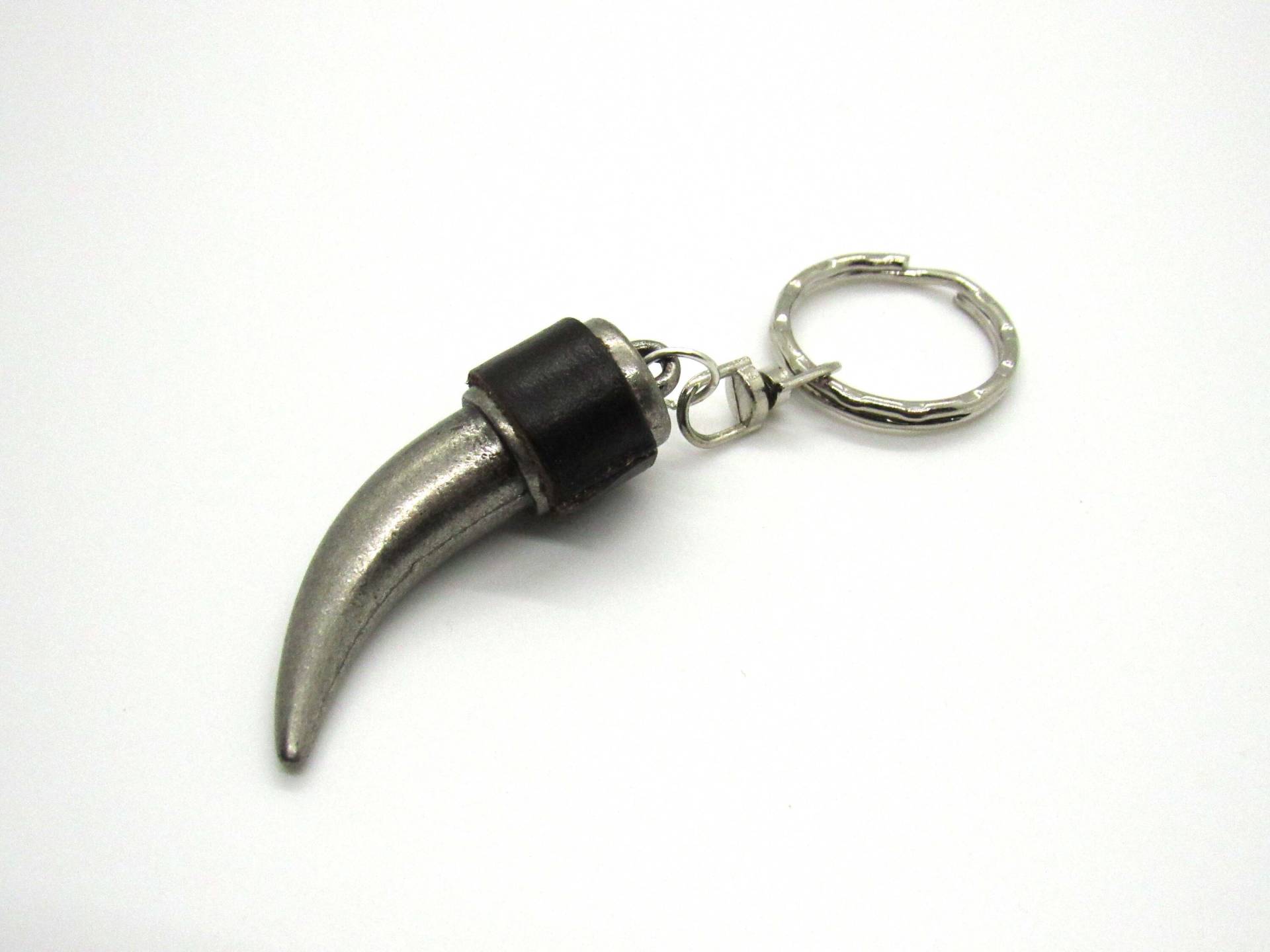 Tusk Anhänger Lederzier Schlüsselanhänger, Antik Silber Ton Mit Leder Schlüsselring, Stammes-Charme Herren Damen Schlüsselanhänger Tusk Anhänger Lederzier Schlüsselanhänger, Antik Silber Ton Mit Leder Schlüsselring, Stammes-Charme Herren Damen Schlüsselanhänger von JDsFashionJewelry