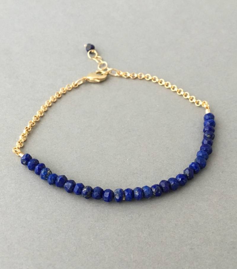Blaue Lapis Edelstein Perlen Gold Armband Auch in Silber Erhältlich Blaue Lapis Edelstein Perlen Gold Armband Auch in Silber Erhältlich von JENNYandJUDE