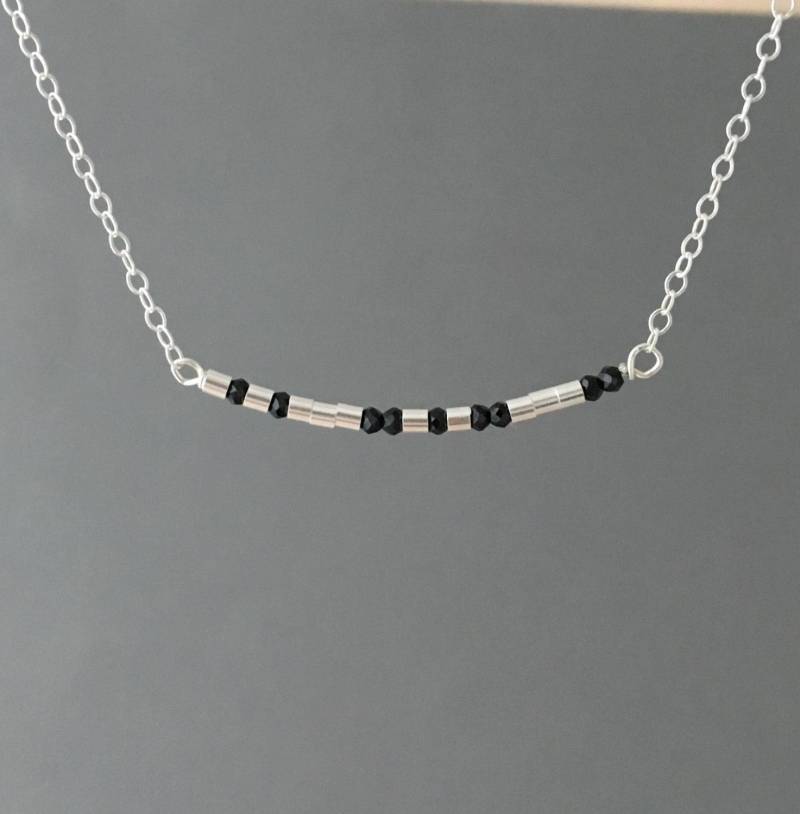 Personalisierte Schwarze Spinell Gold Fill Morse Code Halskette Auch in Sterling Silber Und Roségold Füllung - Personalisiertes Geschenk Custom Personalisierte Schwarze Spinell Gold Fill Morse Code Halskette Auch in Sterling Silber Und Roségold Füllung - Personalisiertes Geschenk Custom von JENNYandJUDE