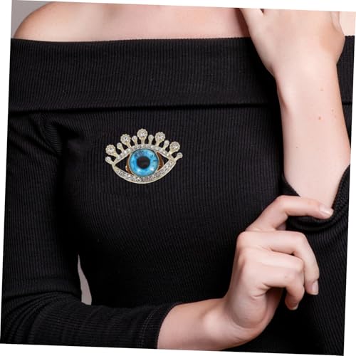 JEWEDECO Exklusive Damen Brosche Kurzdesign mit Glitzersteinen Kreatives Evil Eye Motiv Modische Anstecknadel für Cardigans und Blazer Auffälliges Schmuckaccessoire für Frauen und Mädchen von JEWEDECO