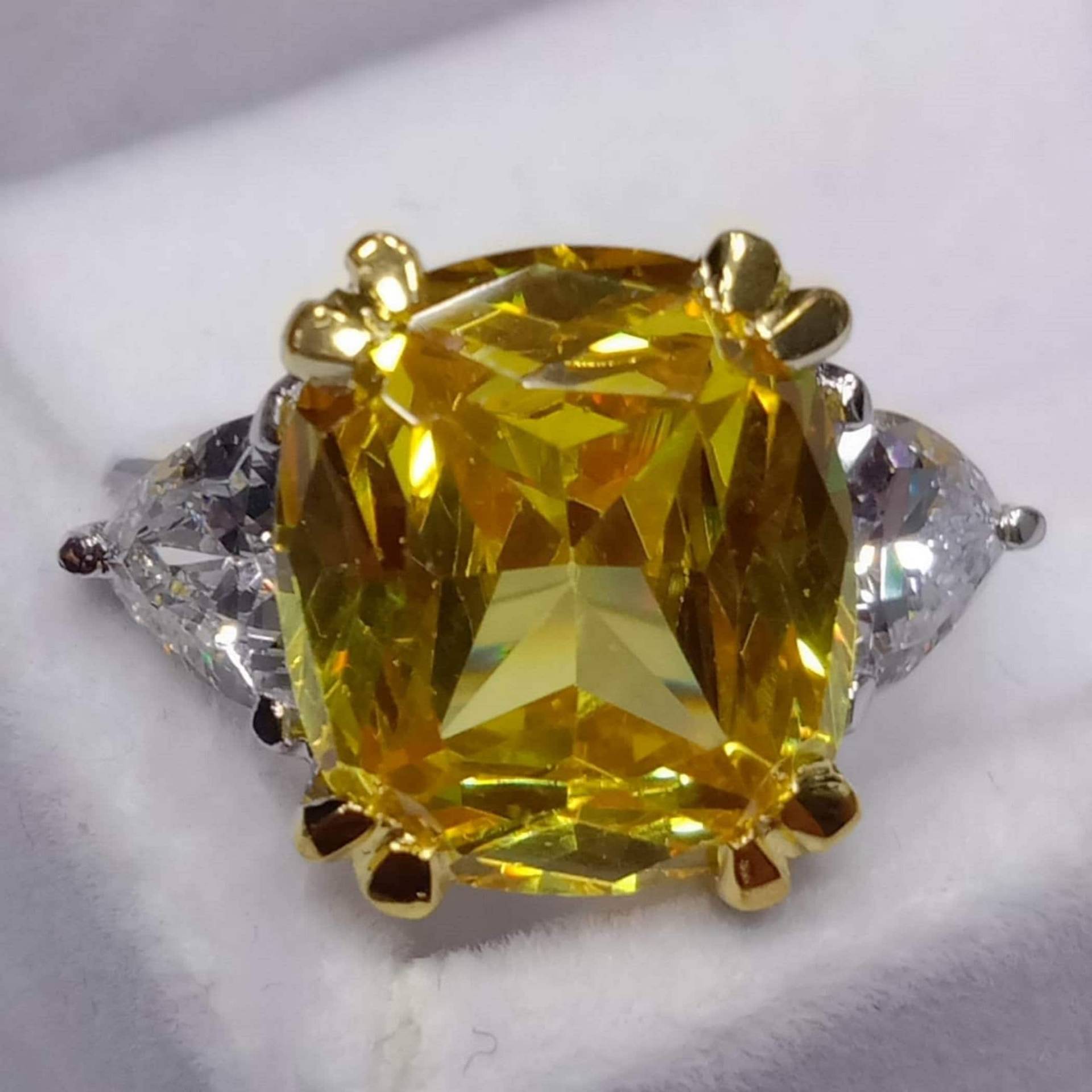 2.80Ct Gelbe Kissenschliff Lab Erstellt Diamant Verlobung Ehering in 925 Sterling Silber, Drei Stein Solitär Ringe Geschenk Für Frauen, Geschenk 2.80Ct Gelbe Kissenschliff Lab Erstellt Diamant Verlobung Ehering in 925 Sterling Silber, Drei Stein Solitär Ringe Geschenk Für Frauen, Geschenk von JEWELCREATIONIN