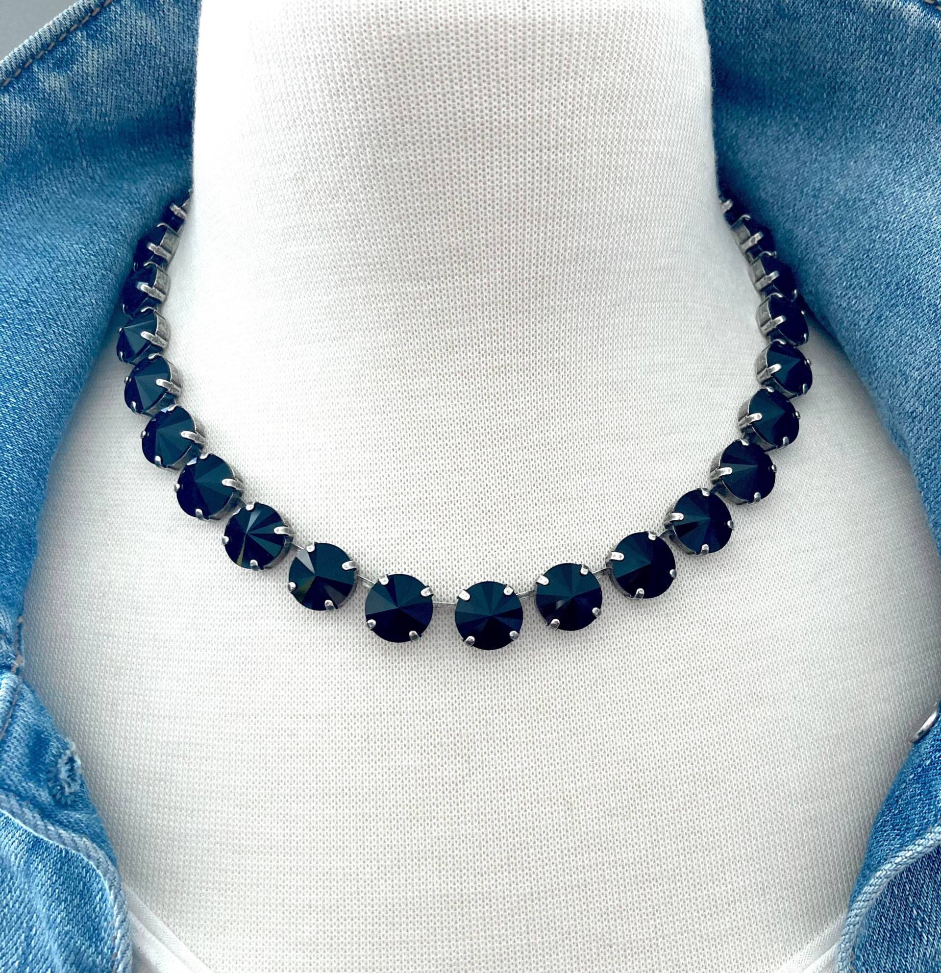 Jet Black 12 Mm Echte Kristallhalskette Jet Black 12 Mm Echte Kristallhalskette von JEWELSbyJamieLee