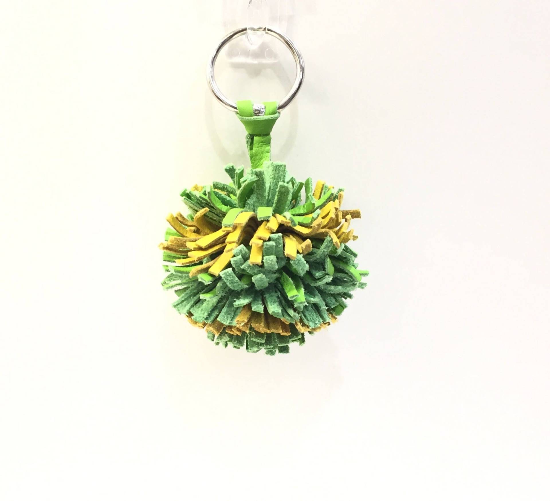 Grüne Bucht-Verpacker Schlüssel Fob, Grünen Und Gelben Schlüsselanhänger, Pompon Pompom Clip, Green Bay, Grün Gold Kostenloser Versand Grüne Bucht-Verpacker Schlüssel Fob, Grünen Und Gelben Schlüsselanhänger, Pompon Pompom Clip, Green Bay, Grün Gold Kostenloser Versand von JEllisLeatherDesigns