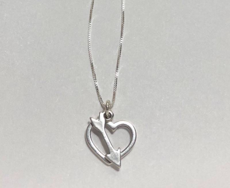 Verliebt. Herz Und Pfeil Halskette. Sterlingsilber 925 Verliebt. Herz Und Pfeil Halskette. Sterlingsilber 925 von JFHCs