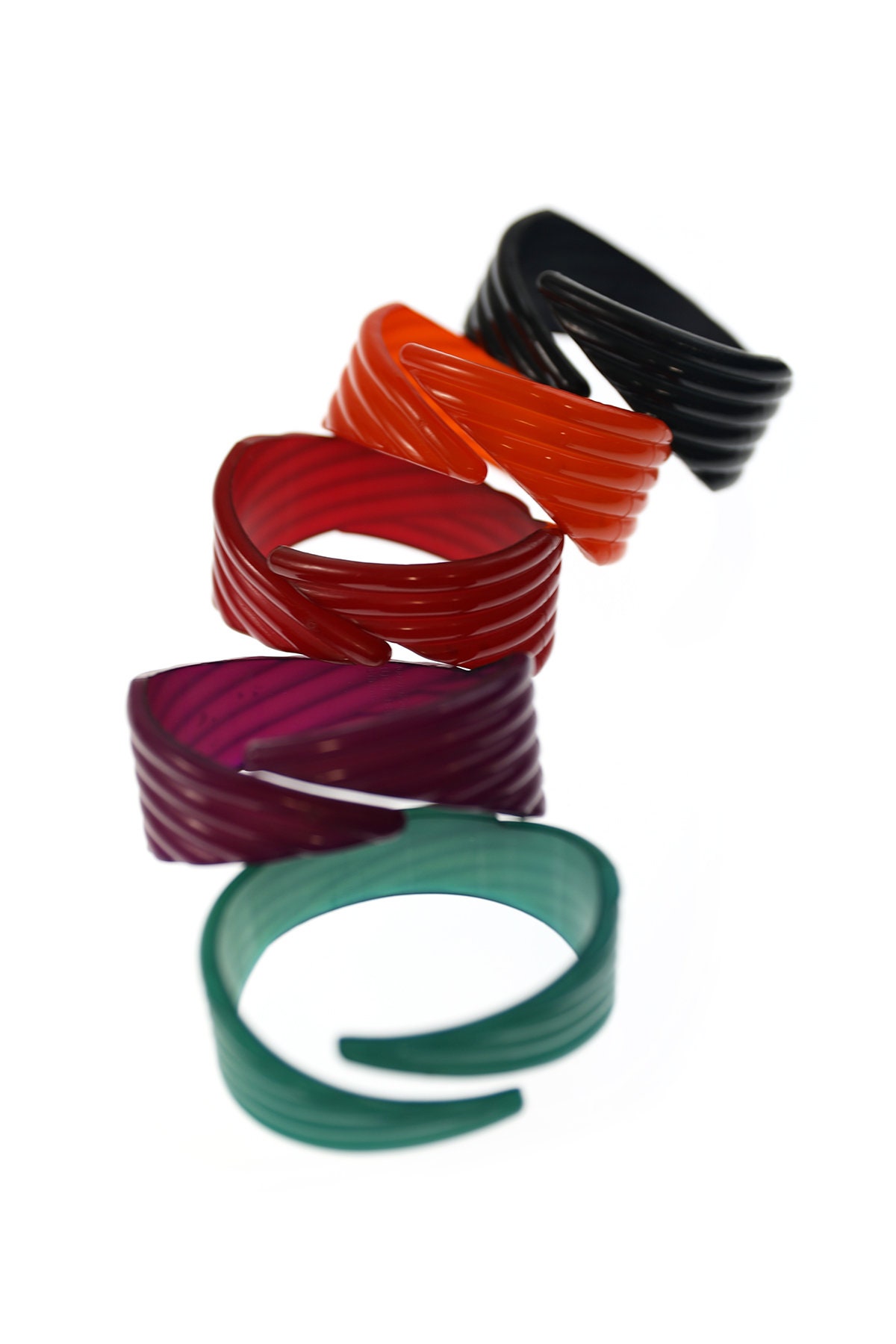 Retro Ripple Buch Und Deichmann Manschette Armband von JFYbrand