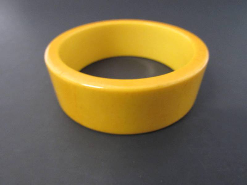 Sonnengelber Breiter Bakelit Armreif Simi Geprüft von JGallegosArt