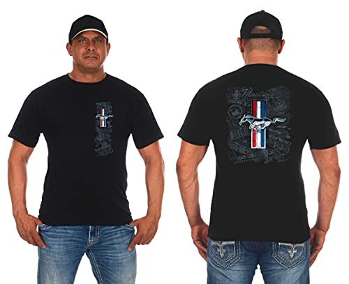 JH DESIGN GROUP Herren Ford Mustang T-Shirt Tri-Bar Pony Distressed Collage Black Shirt, Schwarz, XL JH DESIGN GROUP Herren Ford Mustang T-Shirt Tri-Bar Pony Distressed Collage Black Shirt, Schwarz, XL von JH DESIGN GROUP