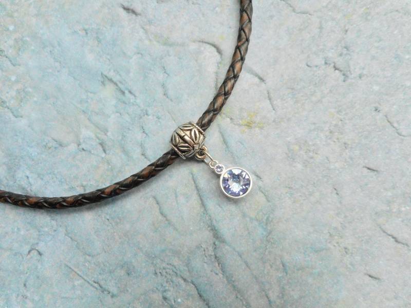 Aqua Blue Swarovski Kristallanhänger Braun Leder Halskette Handgemachte Damen Ornament Einzigartige Hausgemachte Stilvolle Mode Schmuck von JHFWBeadsAndFindings
