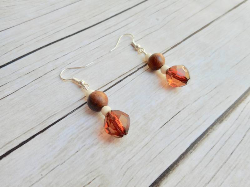 Braune Ohrringe Holz Perlen Kristall Beads Damen Ornament Baumelnde Mode Schmuck Handgemachte Einzigartiges Geschenk Für Sie von JHFWBeadsAndFindings