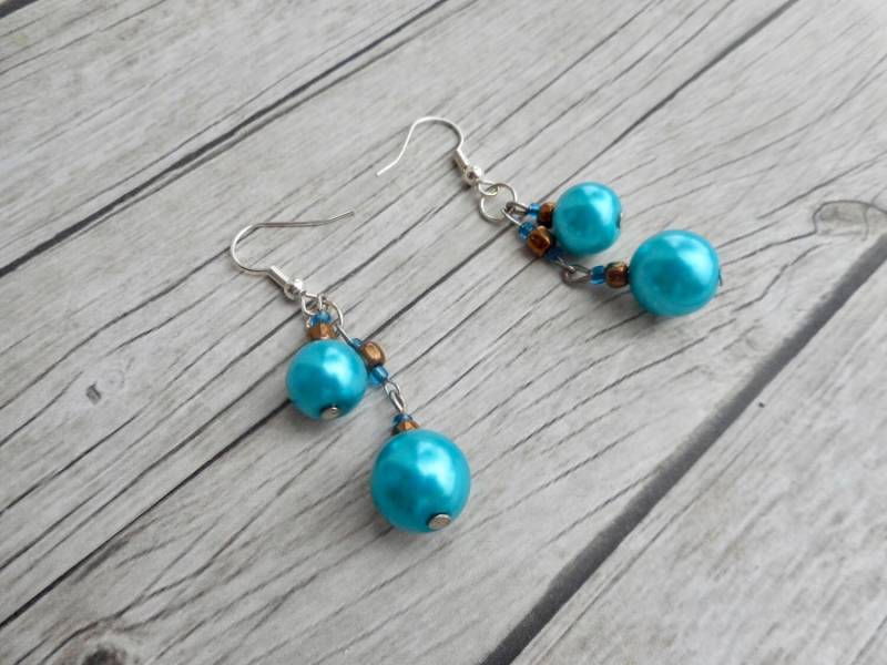Türkisblaue Ohrringe, Damenschmuck, Handgefertigter Schmuck, Goldbraune Blaue Glasperlen, Einzigartiger, Stilvoller, Selbstgemachter Modeschmuck von JHFWBeadsAndFindings