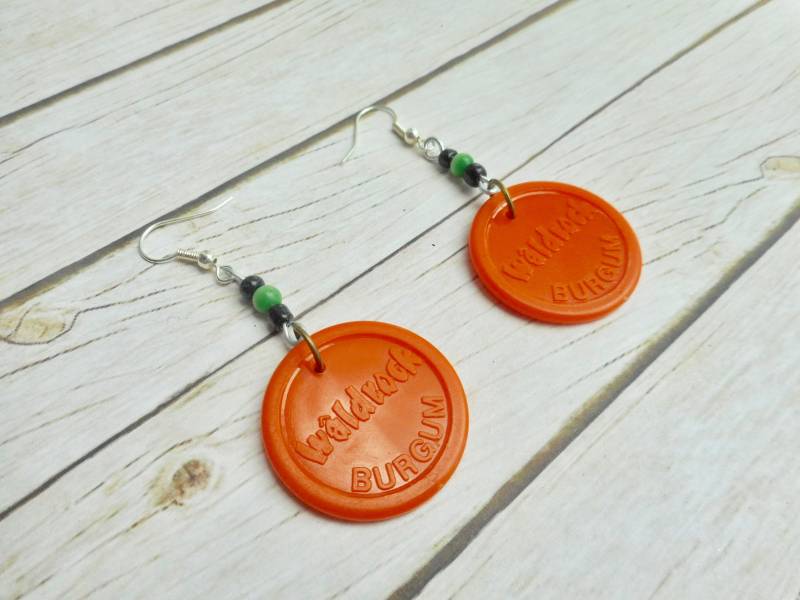 Waldrock Burgum Festival-Münzohrringe, Baumelnder Schmuck, Originale Orangefarbene Festivalmünzen, Handgefertigt, Einzigartiges von JHFWBeadsAndFindings