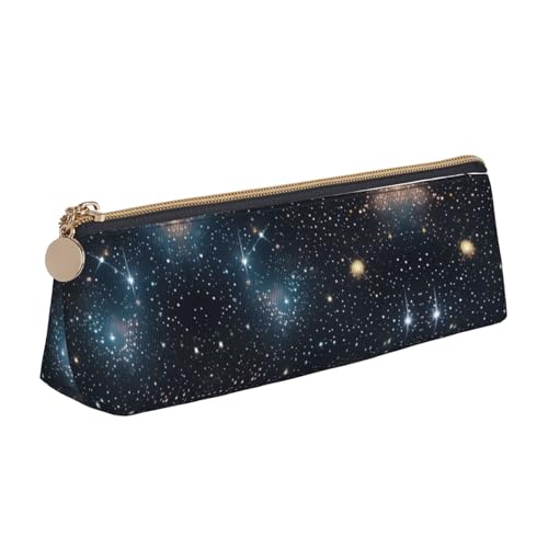 JIPOFD Kreatives dreieckiges Leder-Federmäppchen mit Sternenhaufen und Galaxien, leicht und praktisch mit großer Speicherkapazität, Weiß, One Size, Art-Deco JIPOFD Kreatives dreieckiges Leder-Federmäppchen mit Sternenhaufen und Galaxien, leicht und praktisch mit großer Speicherkapazität, Weiß, One Size, Art-Deco von JIPOFD