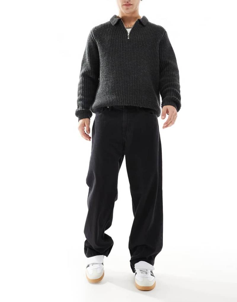 JJ Rebel - Baggy-Jeans in schwarzer Waschung von JJ Rebel