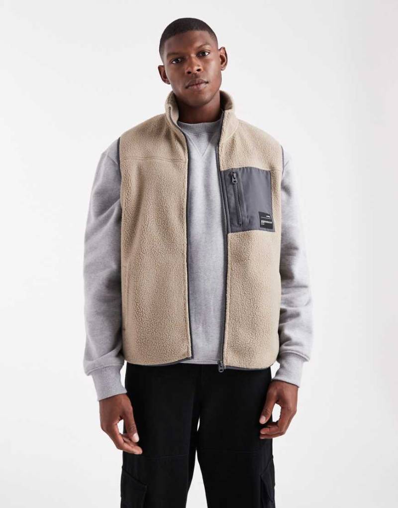 JJ Rebel - Fleece-Weste in Beige mit Reißverschluss-Neutral von JJ Rebel