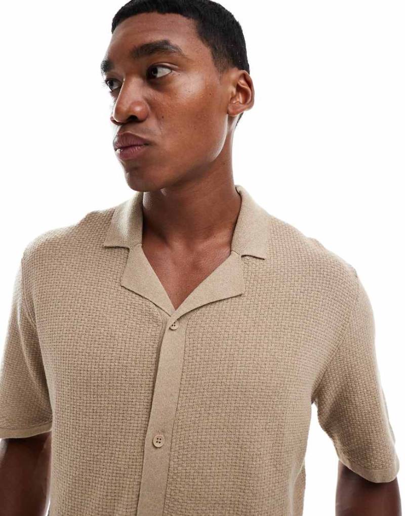 JJ Rebel - Hemd in Creme mit Knitterstruktur und Reverskragen-Neutral von JJ Rebel