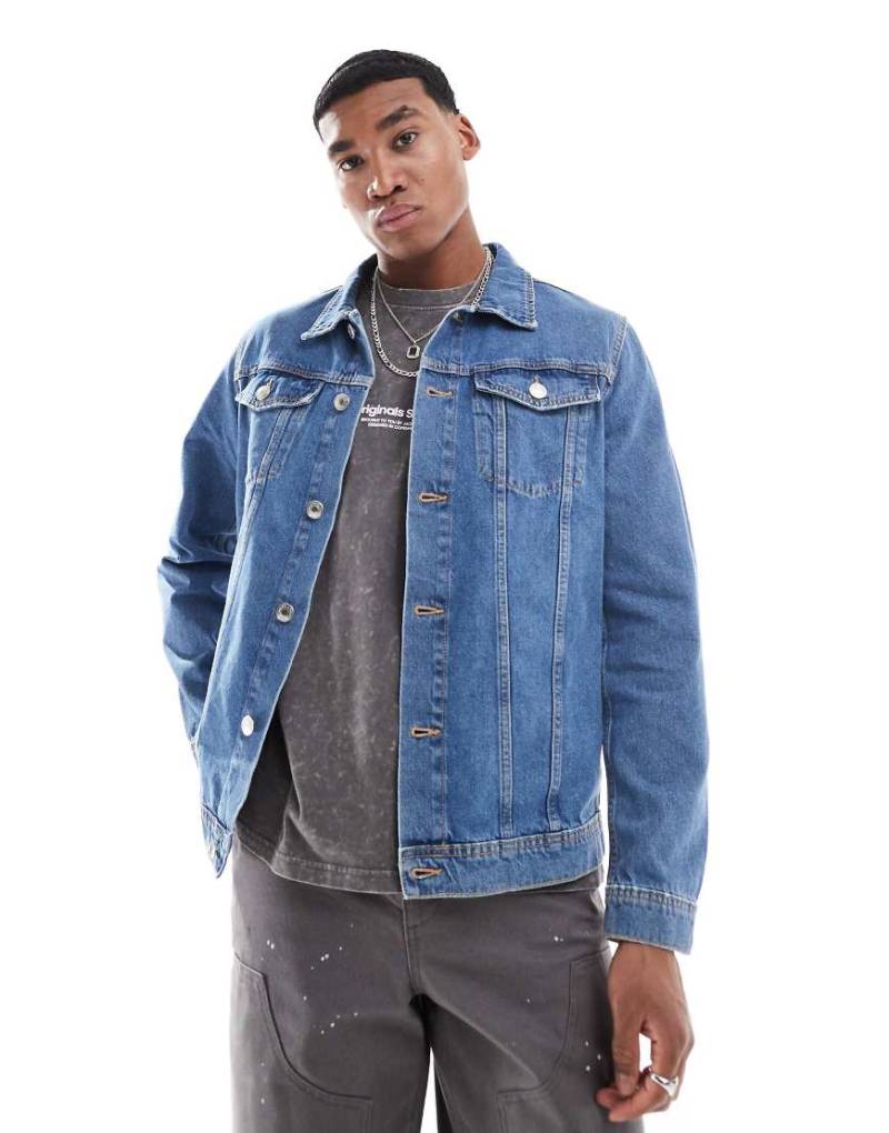 JJ Rebel - Jeansjacke in mittelblauer Waschung von JJ Rebel