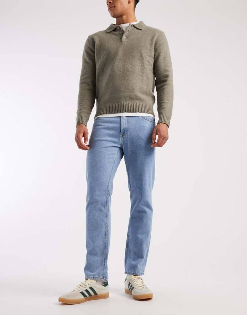 JJ Rebel - Noah - Straight Jeans in hellblauer Waschung von JJ Rebel