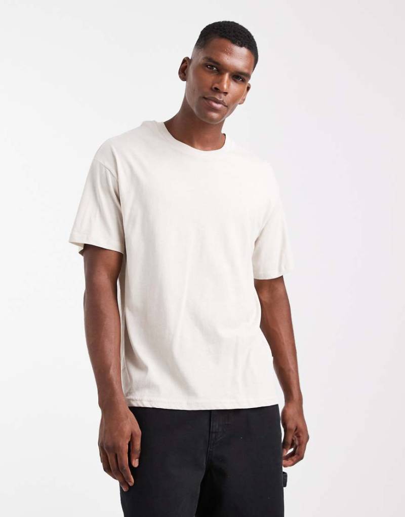 JJ Rebel - Oversize-T-Shirt in Ecru-Weiß von JJ Rebel