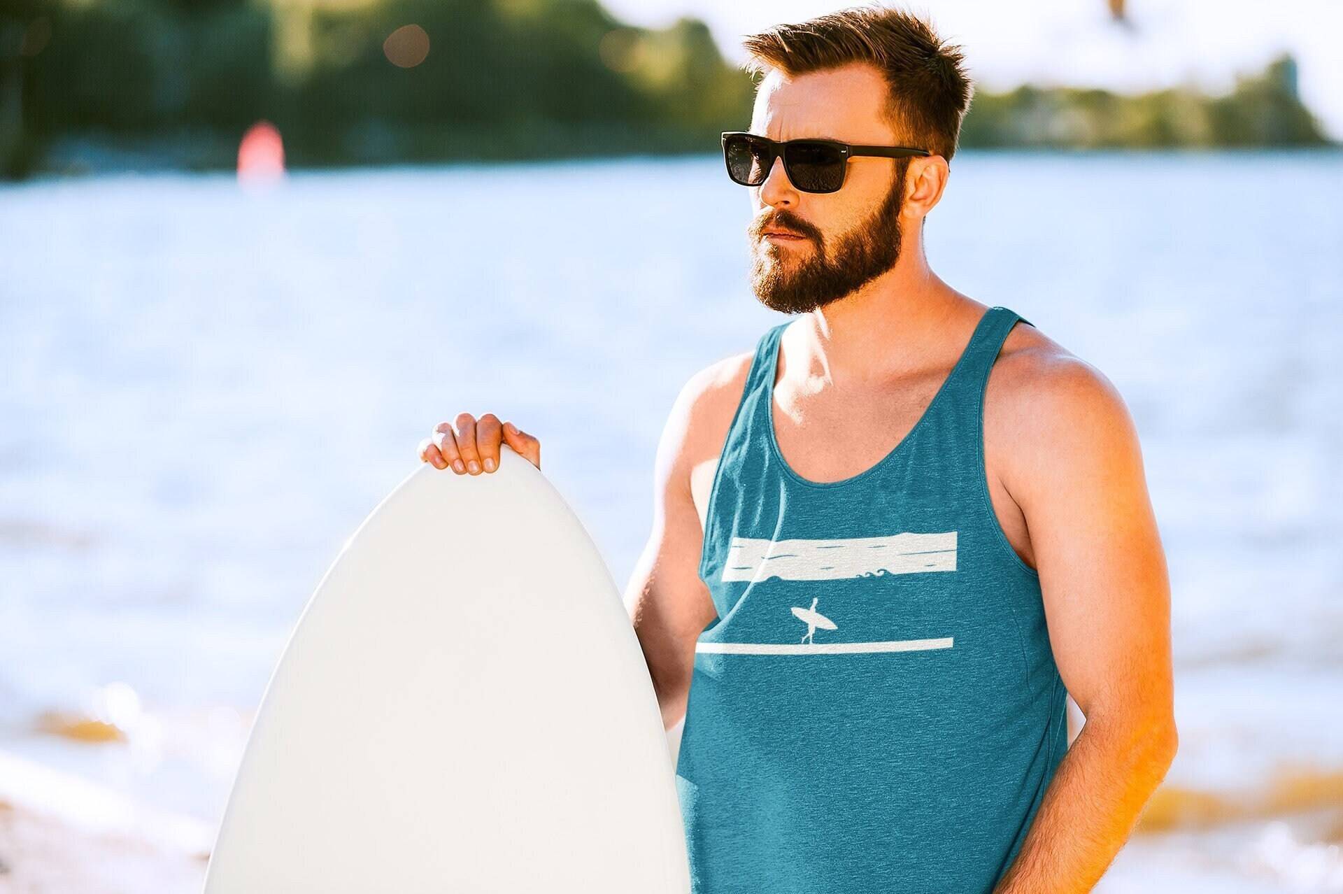 Surf Grafik Unisex Jersey Tank Top Strand Vibes Surf Grafik Unisex Jersey Tank Top Strand Vibes von JJBQDesignStudio