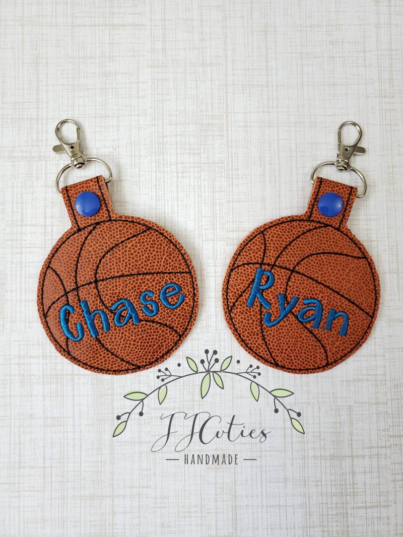 Personalisiertes Bagtag-Basketball Rucksack Namensschild-Basketball-Trainer Geschenk-Personalisiertes Teamsportgeschenk Gym Bag Tag-Personalisierter von JJCuties
