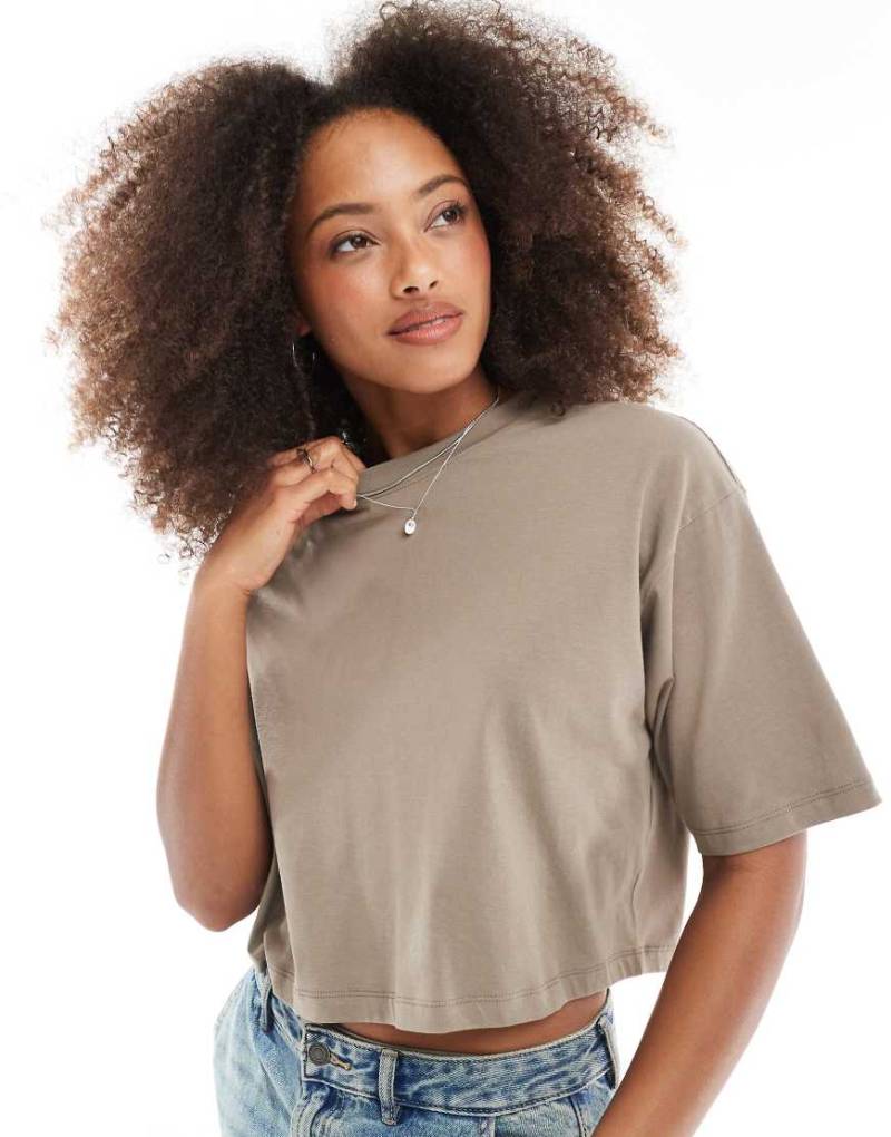 JJXX - Cropped-T-Shirt in Beige mit Oversize-Passform-Neutral von JJXX