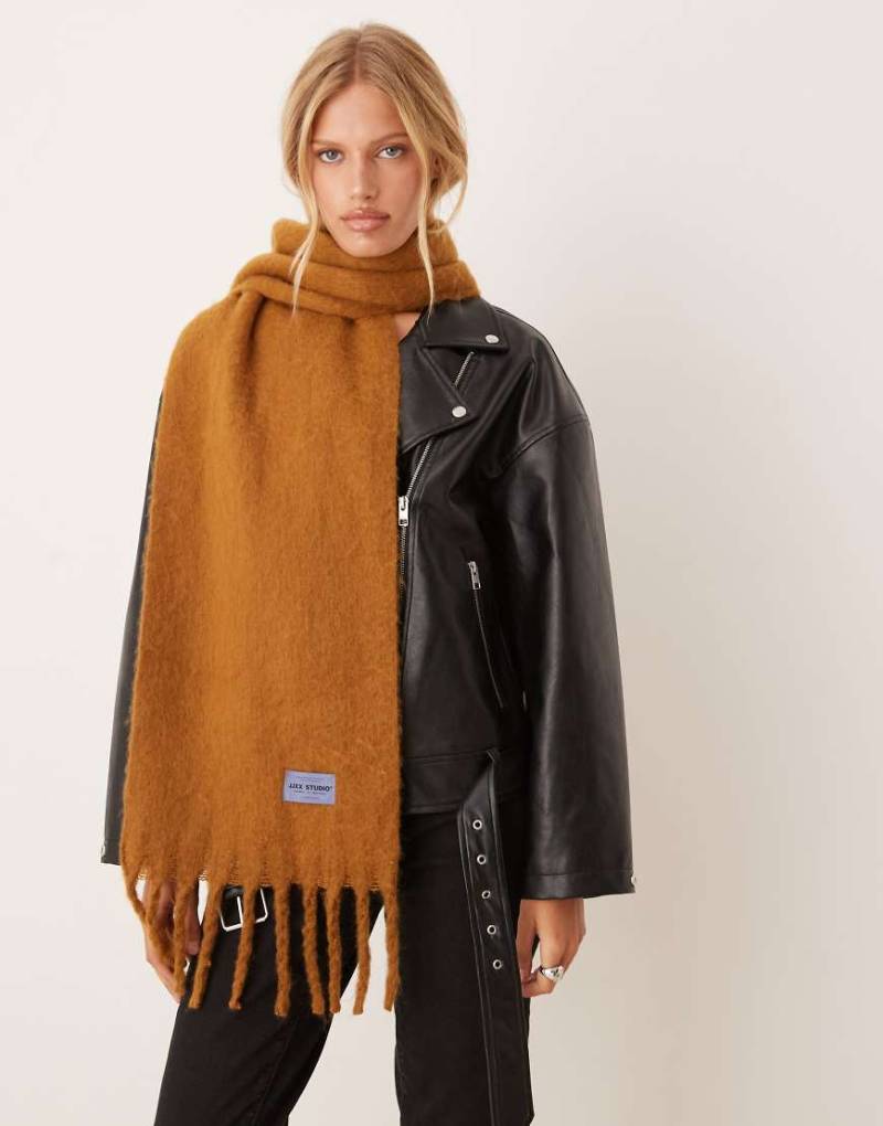 JJXX - Flauschiger Oversize-Schal in Senfgelb von JJXX