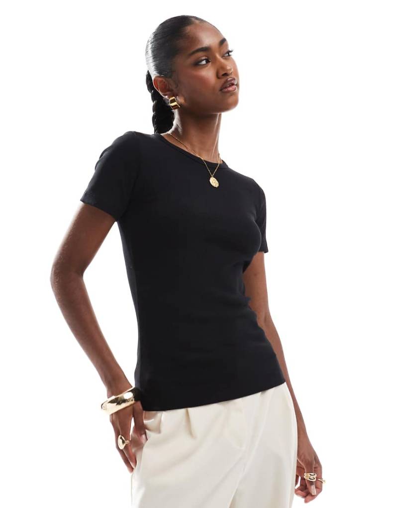 JJXX - Geripptes T-Shirt in Schwarz von JJXX