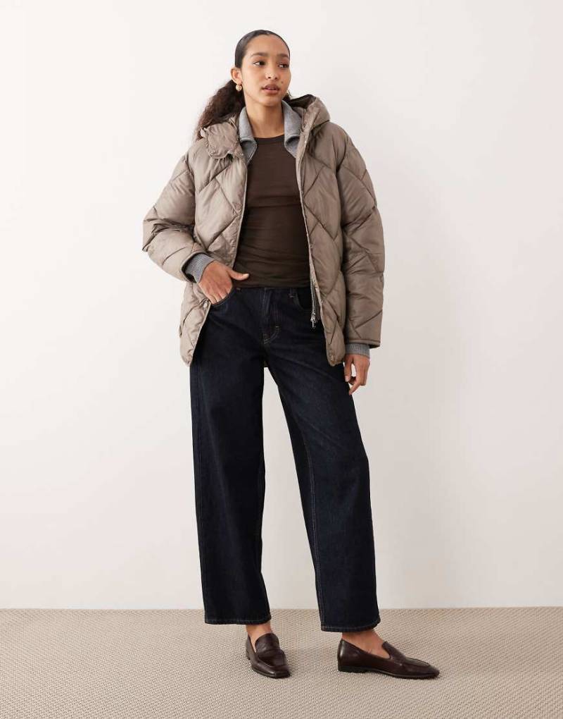 JJXX - Gesteppte Kapuzenjacke in Olivgrün von JJXX