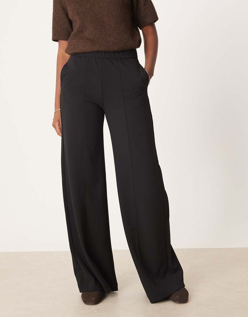 JJXX - Hose in Schwarz mit weitem Bein JJXX - Hose in Schwarz mit weitem Bein von JJXX