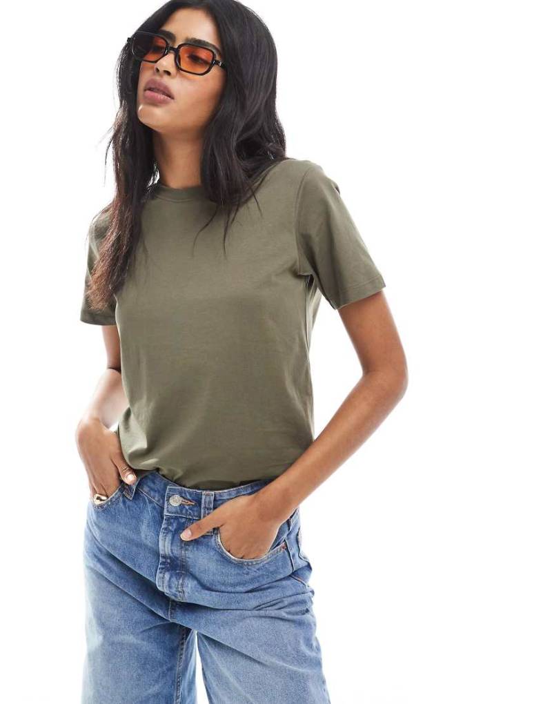 JJXX - Oversize-T-Shirt in Khaki-Grün von JJXX