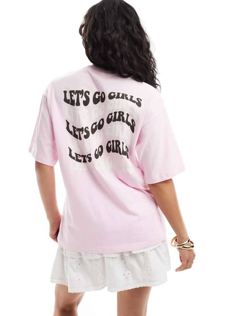 JJXX - Oversize-T-Shirt in Rosa mit „Girls"-Rückenprint von JJXX