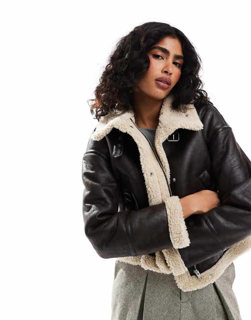JJXX - Pilotenjacke in Braun mit Teddyfutter JJXX - Pilotenjacke in Braun mit Teddyfutter von JJXX