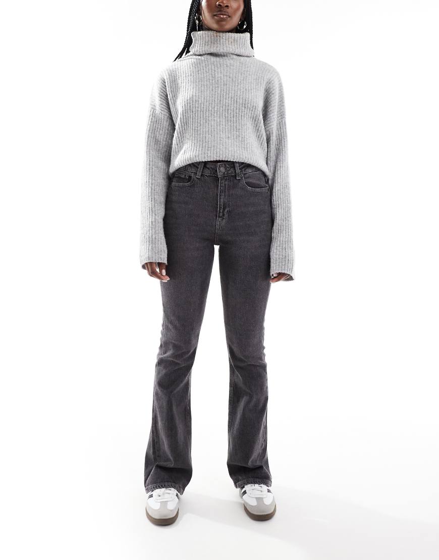 JJXX - Turin - Bootcut-Jeans in grauer Waschung mit hohem Bund von JJXX