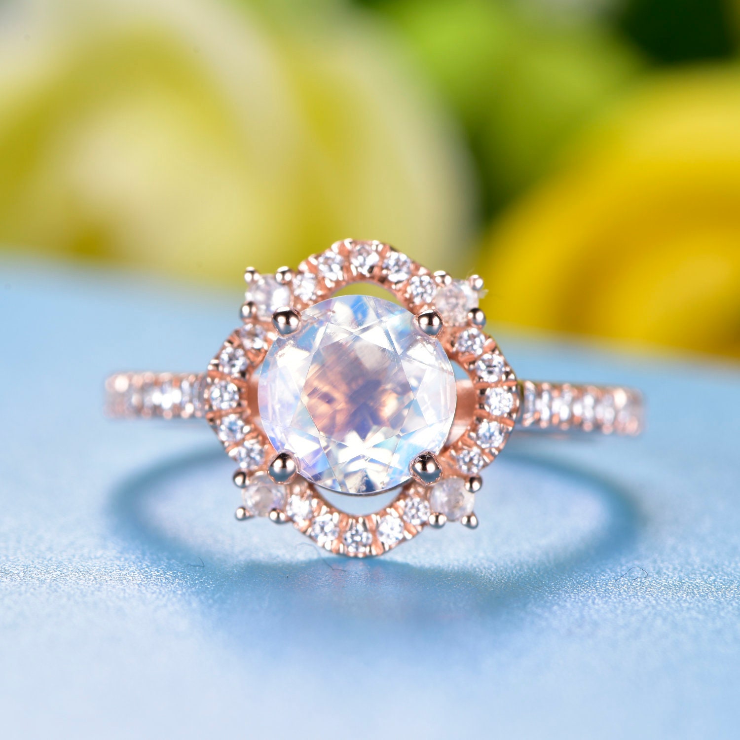 Natural Moonstone Ring 14K Rose Gold Floral Diamond Halo Engagement Band Bridal Art Frauen von JJewelryCrafts