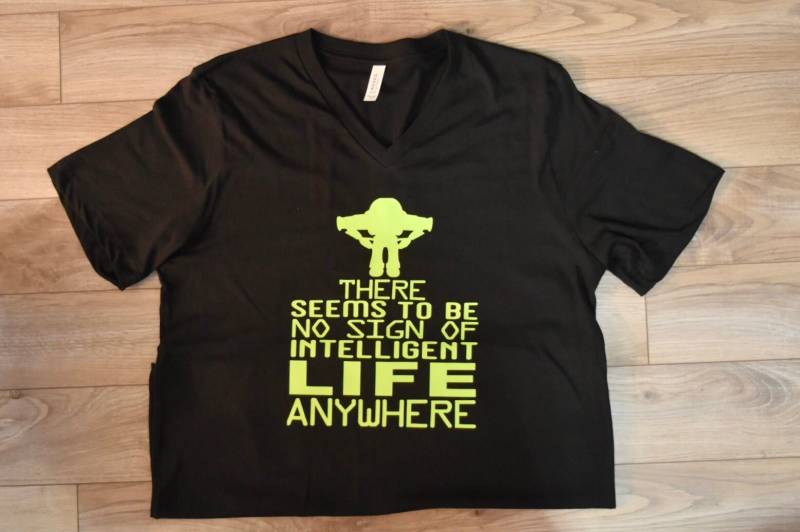 Buzz Lightyear Shirt Buzz Lightyear Shirt von JJtwindesigns