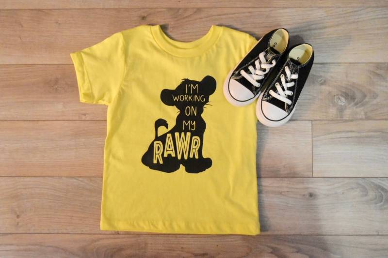 Working On My Roar Lion King Shirt Working On My Roar Lion King Shirt von JJtwindesigns