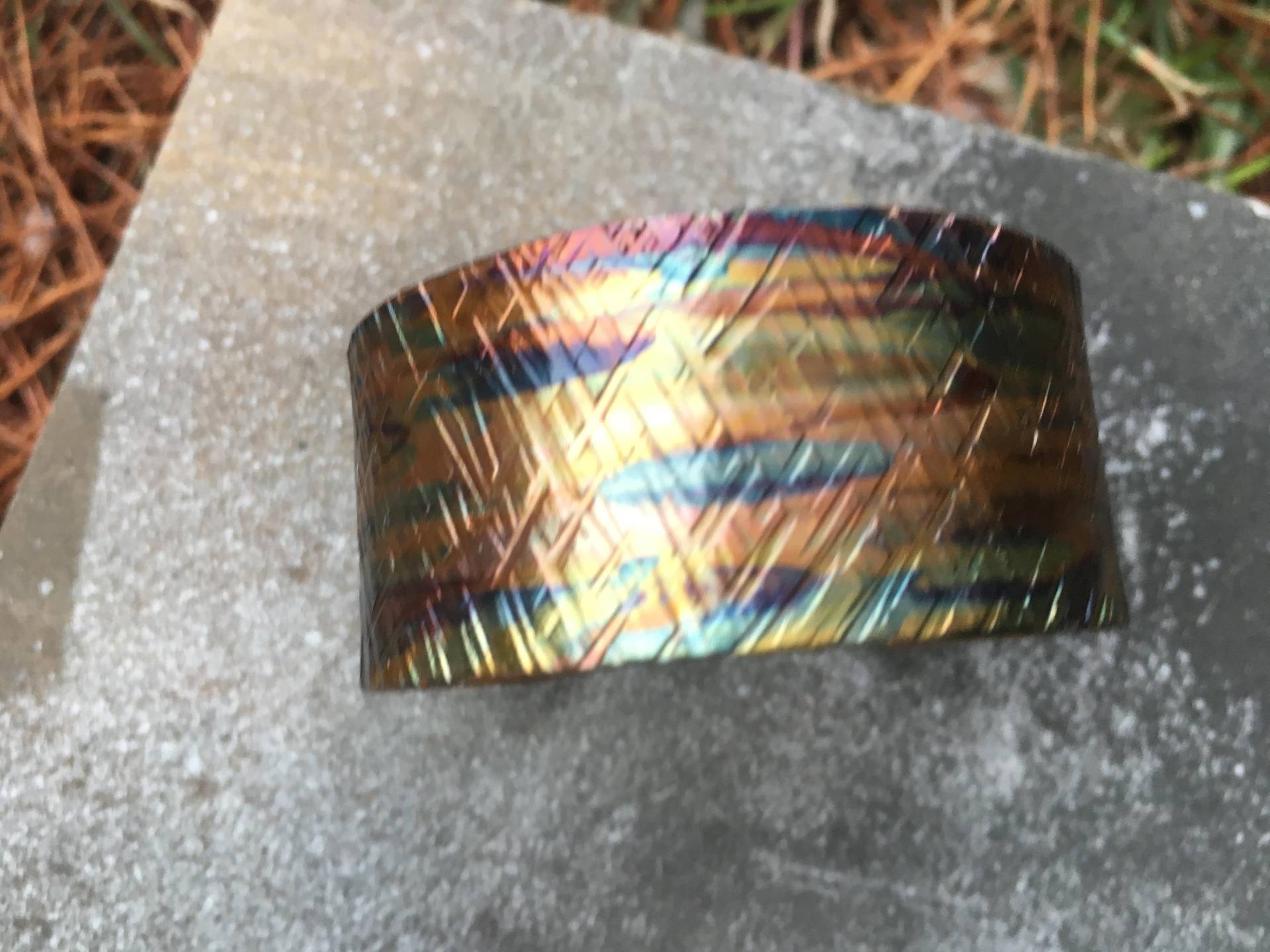 Gehämmert Und Flamme Bemalt Kupfer Armreif Gehämmert Und Flamme Bemalt Kupfer Armreif von JKMJewelryDesigns