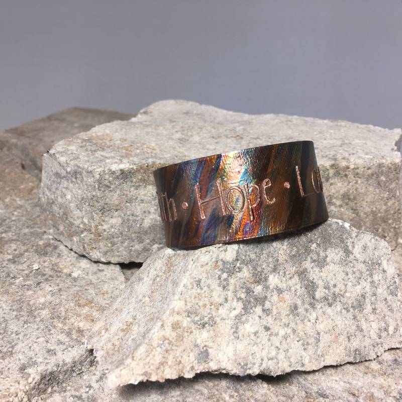 Glaube Hoffnung Liebe Kupfer Armband Oder Manschette, Geätzt Und Flamme Gemalt Glaube Hoffnung Liebe Kupfer Armband Oder Manschette, Geätzt Und Flamme Gemalt von JKMJewelryDesigns