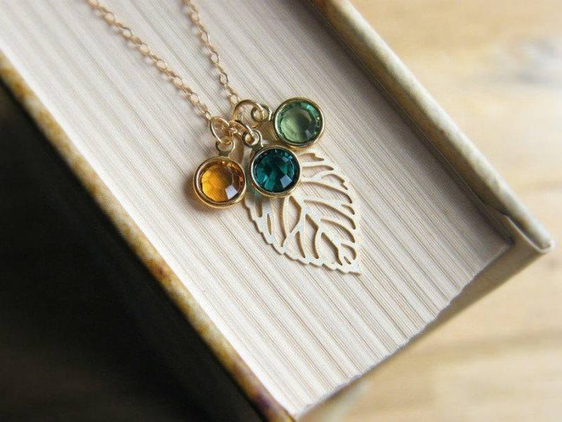 Gold Familie Birstone Halskette, Personalisierte Mama Geschenk, Mutter Schmuck Gold Familie Birstone Halskette, Personalisierte Mama Geschenk, Mutter Schmuck von JKWstudio