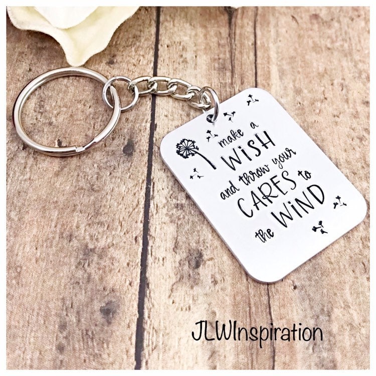 Handgestempelter Löwenzahn-Schlüsselanhänger Make A Wish, Edelstahl von JLWInspiration