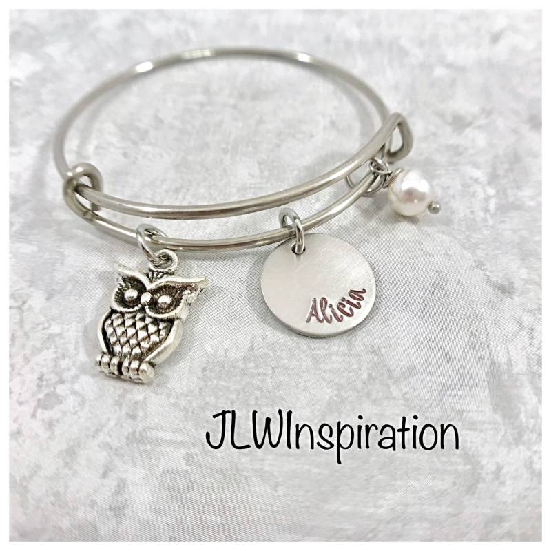 Personalisierte Eule Armreif Rosa Swarovski Perle, Name von JLWInspiration
