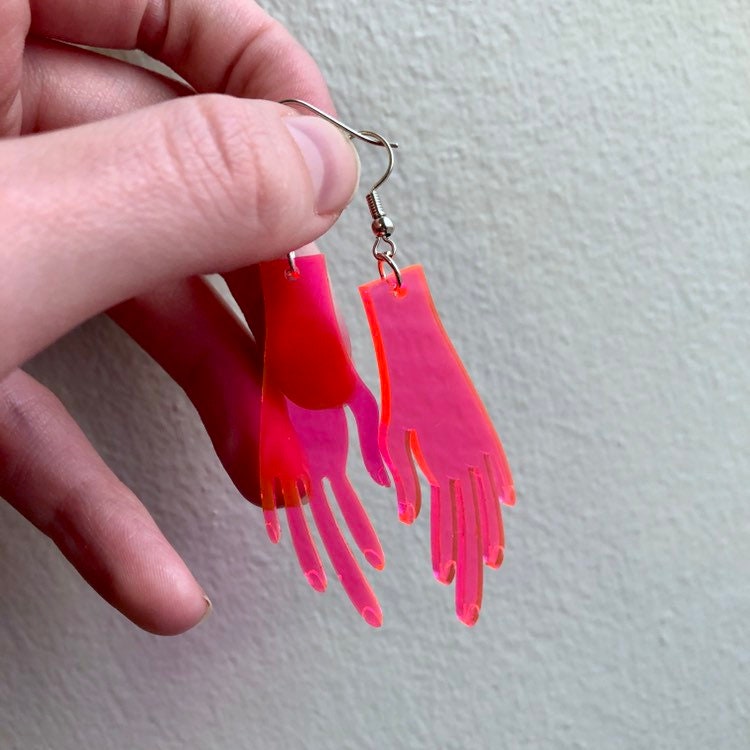 Hand Ohrringe von JMMStore