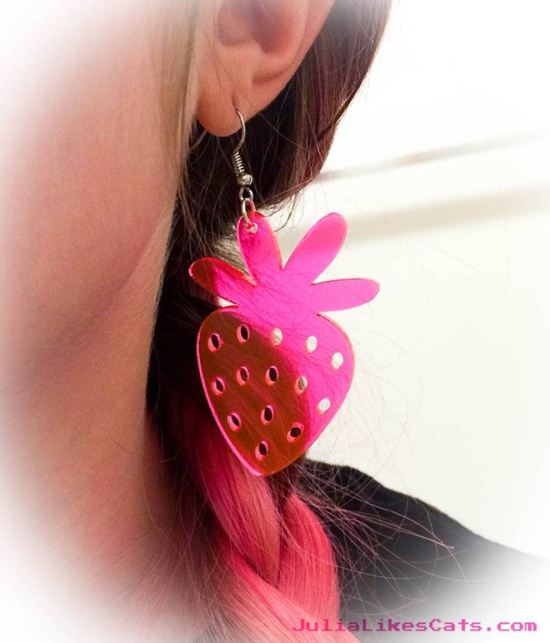 Rosa Erdbeer Ohrringe von JMMStore