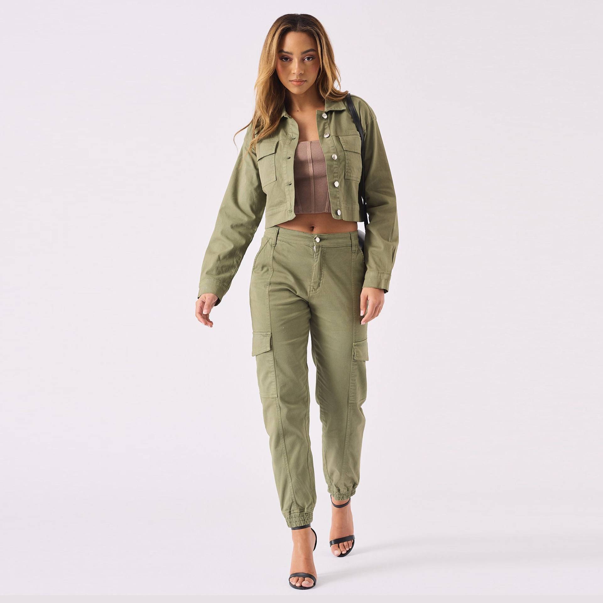 Olivgrün Stretch Baumwoll-Cargo-Jacke - Damen Taillierte Gebrauchsjacke Olivgrün Stretch Baumwoll-Cargo-Jacke - Damen Taillierte Gebrauchsjacke von JMOJOBoutique