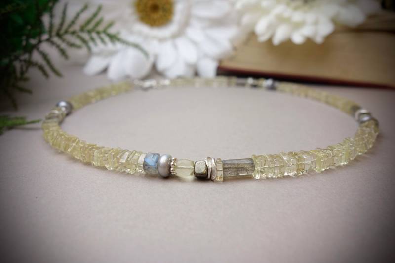 Collier ‚Nea', Halskette, Lemonquarz, Labradorit, Pyrit, Süßwasserzuchtperlen, 925 Sterling Silber, Handgemacht, Unikat Collier ‚Nea', Halskette, Lemonquarz, Labradorit, Pyrit, Süßwasserzuchtperlen, 925 Sterling Silber, Handgemacht, Unikat von JMSchmuckDesign