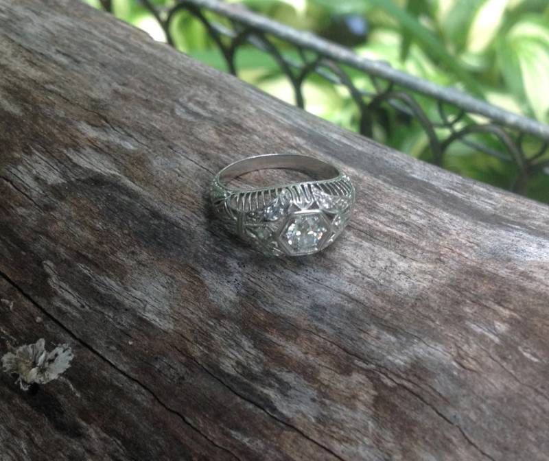 Antiker Art Deco Platin Und Diamant Verlobungsring - Vintage Diamantring, Filligree Antiker Art Deco Platin Und Diamant Verlobungsring - Vintage Diamantring, Filligree von JMSquaredVintage